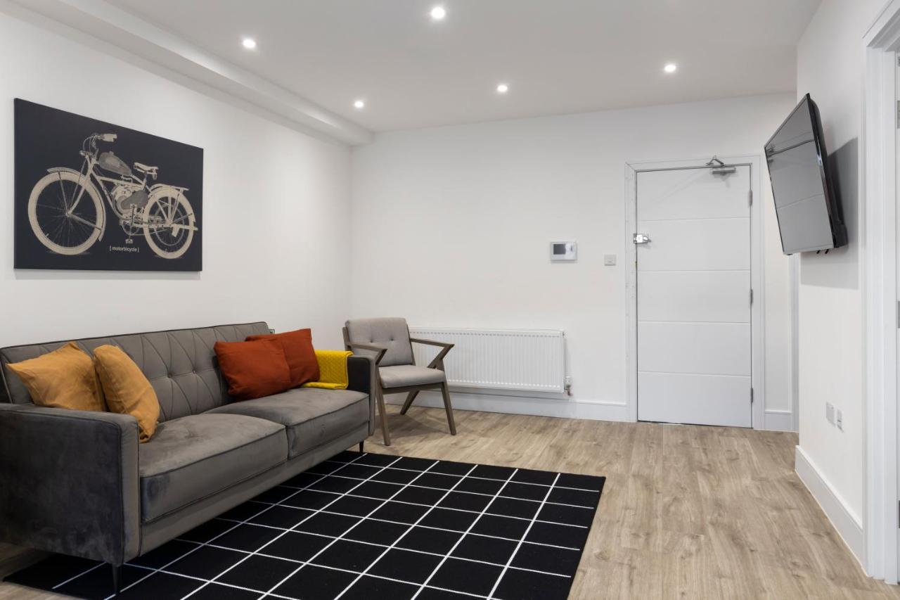 Star London Vivian Avenue 3-Bed Oasis With Garden Lejlighed The Hyde Eksteriør billede