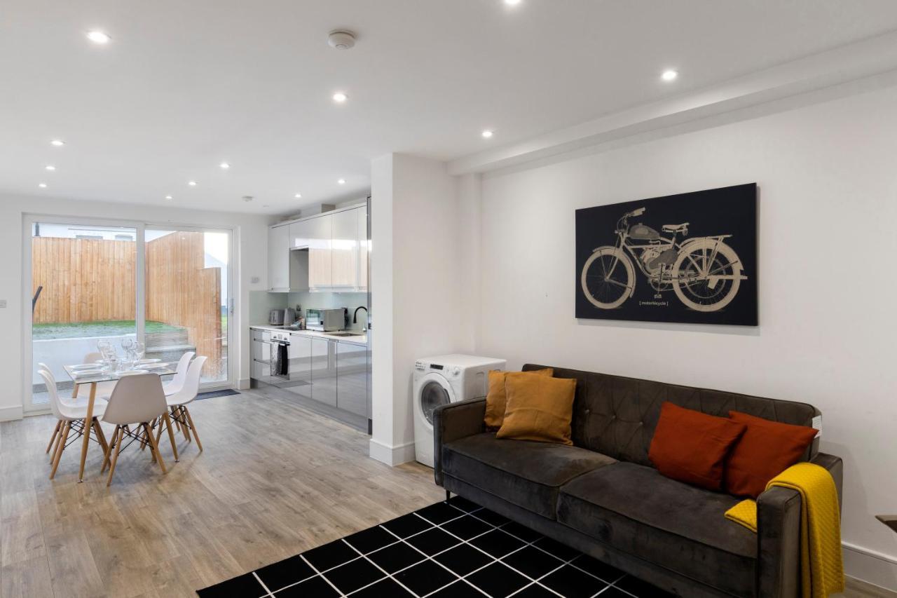 Star London Vivian Avenue 3-Bed Oasis With Garden Lejlighed The Hyde Eksteriør billede